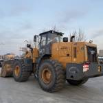 龙工60以上装载机