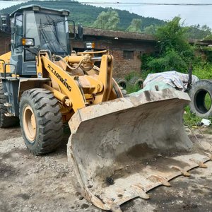 龙工833N装载机