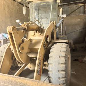 山工30E-2装载机