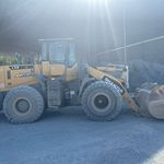 山推50系装载机