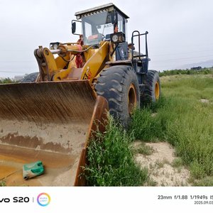 山工50F-2装载机