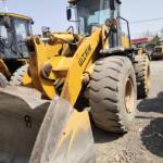 山工652D装载机