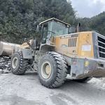 山推50系装载机