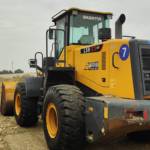 山推50系装载机