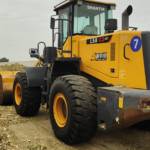 山推50系装载机