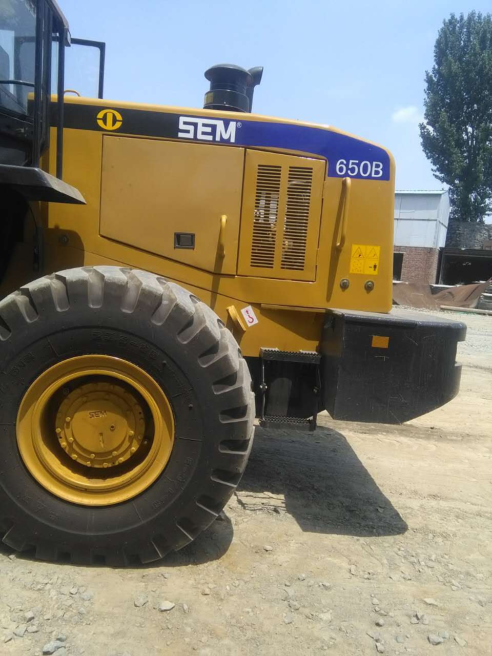 山工650b装载机