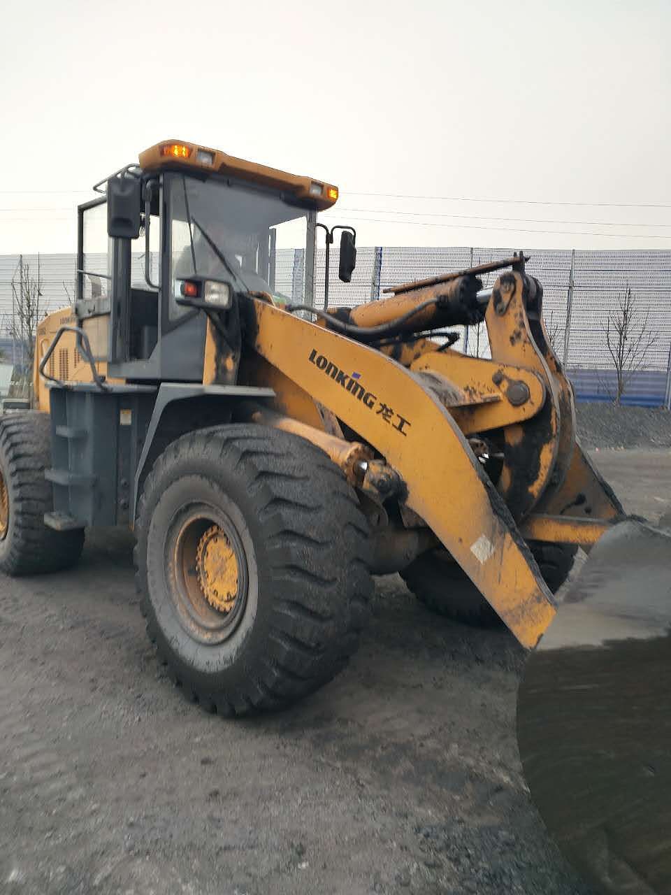 【南阳市二手龙工60以上装载机_二手龙工60以上装载机价格面议】_铲车