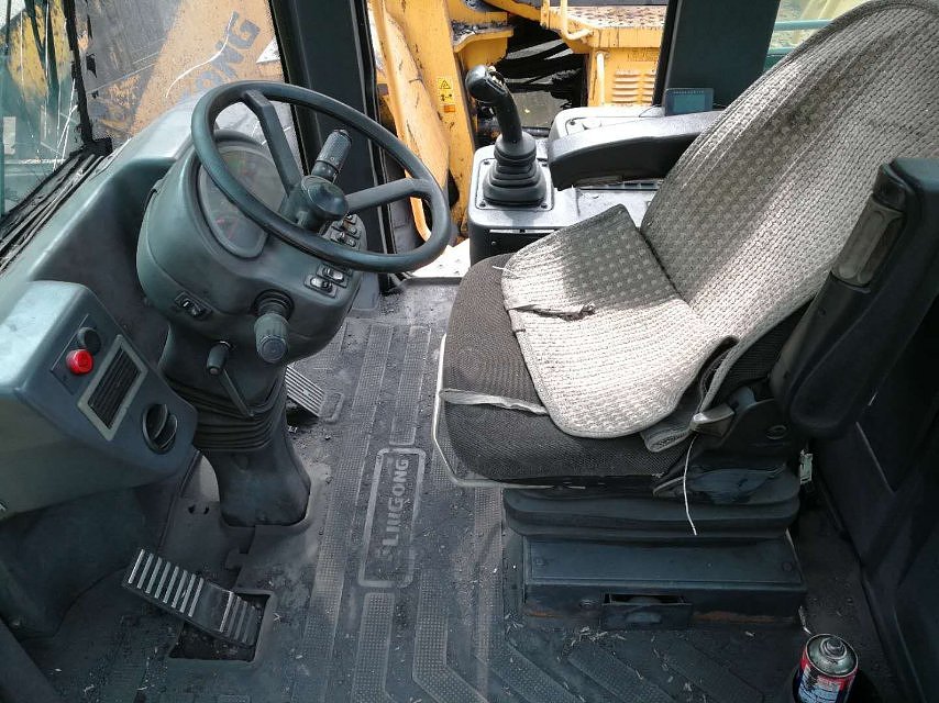 【黔西南布依族苗族自治州二手柳工60以上装载机_二手柳工60以上装载