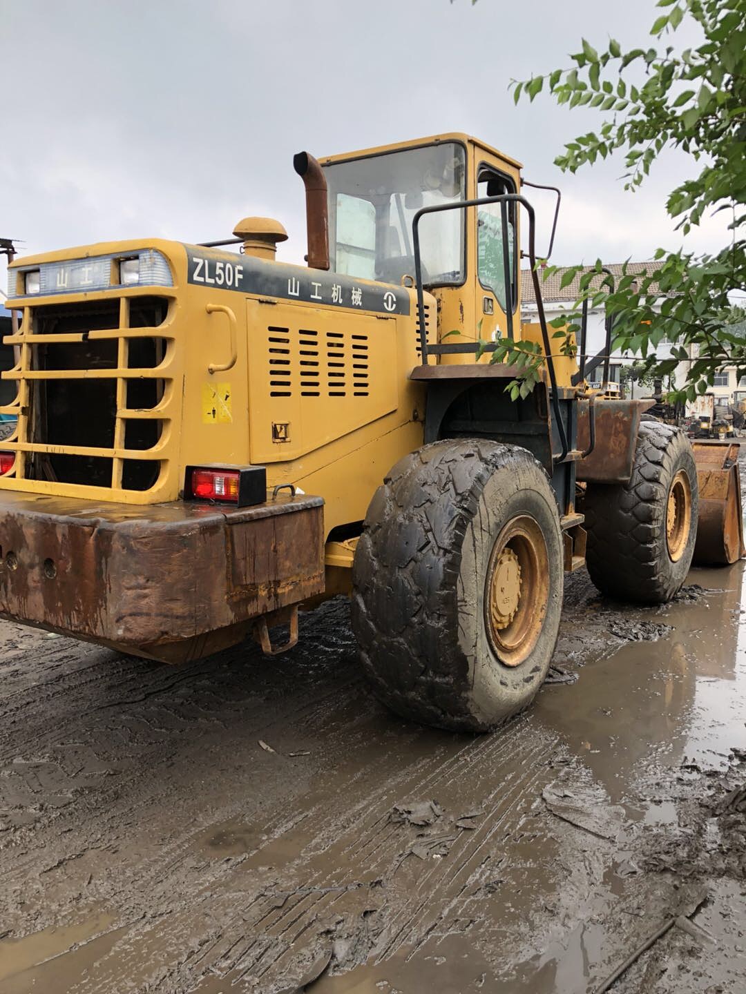山工50f装载机