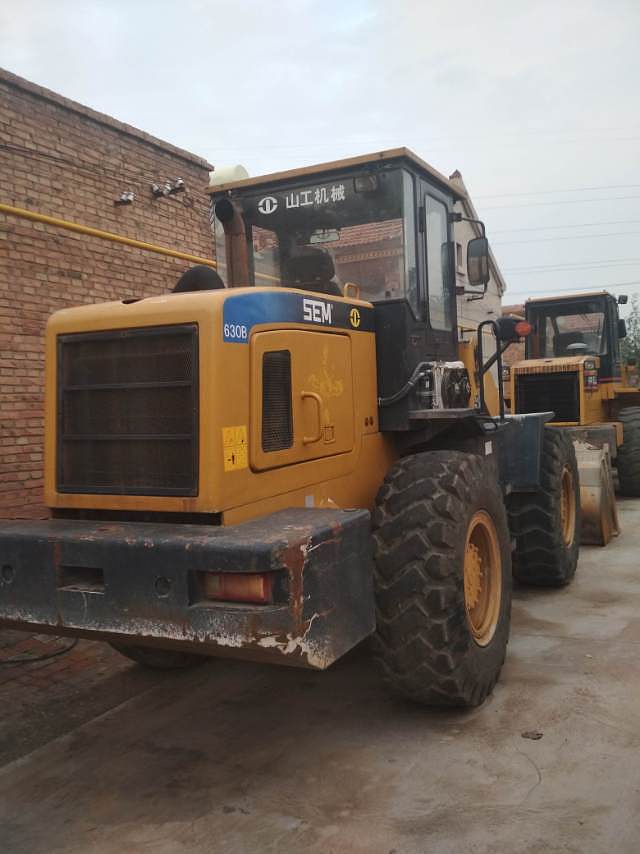 山工630装载机