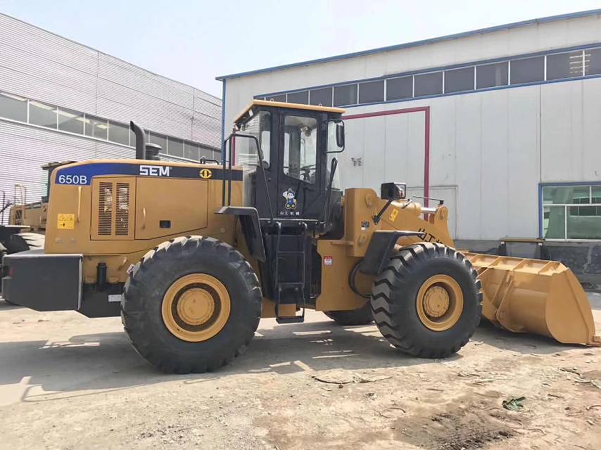 山工650b装载机