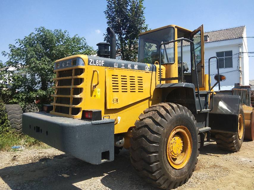 山工60以上装载机