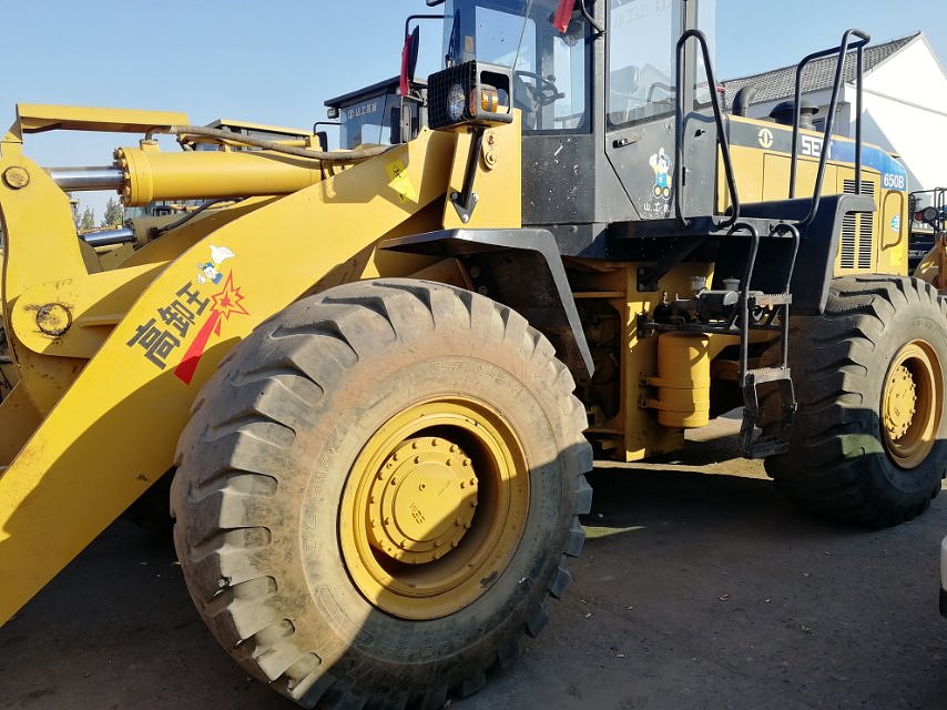 山工650b装载机