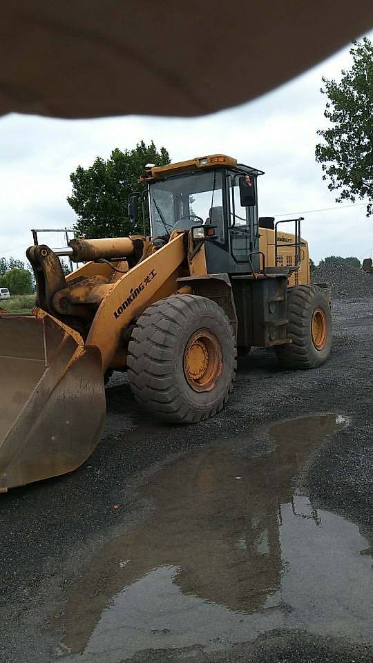 龙工60以上装载机