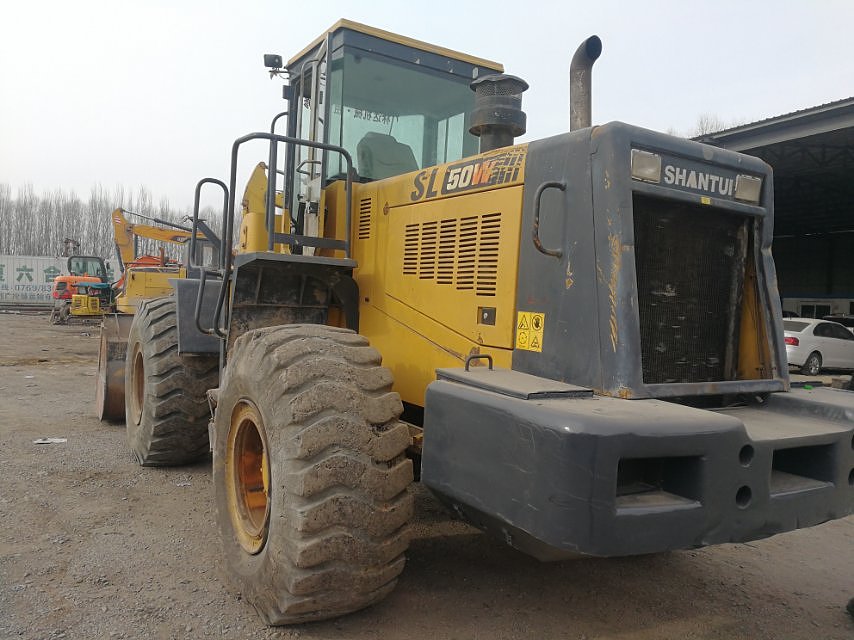 山推50系装载机