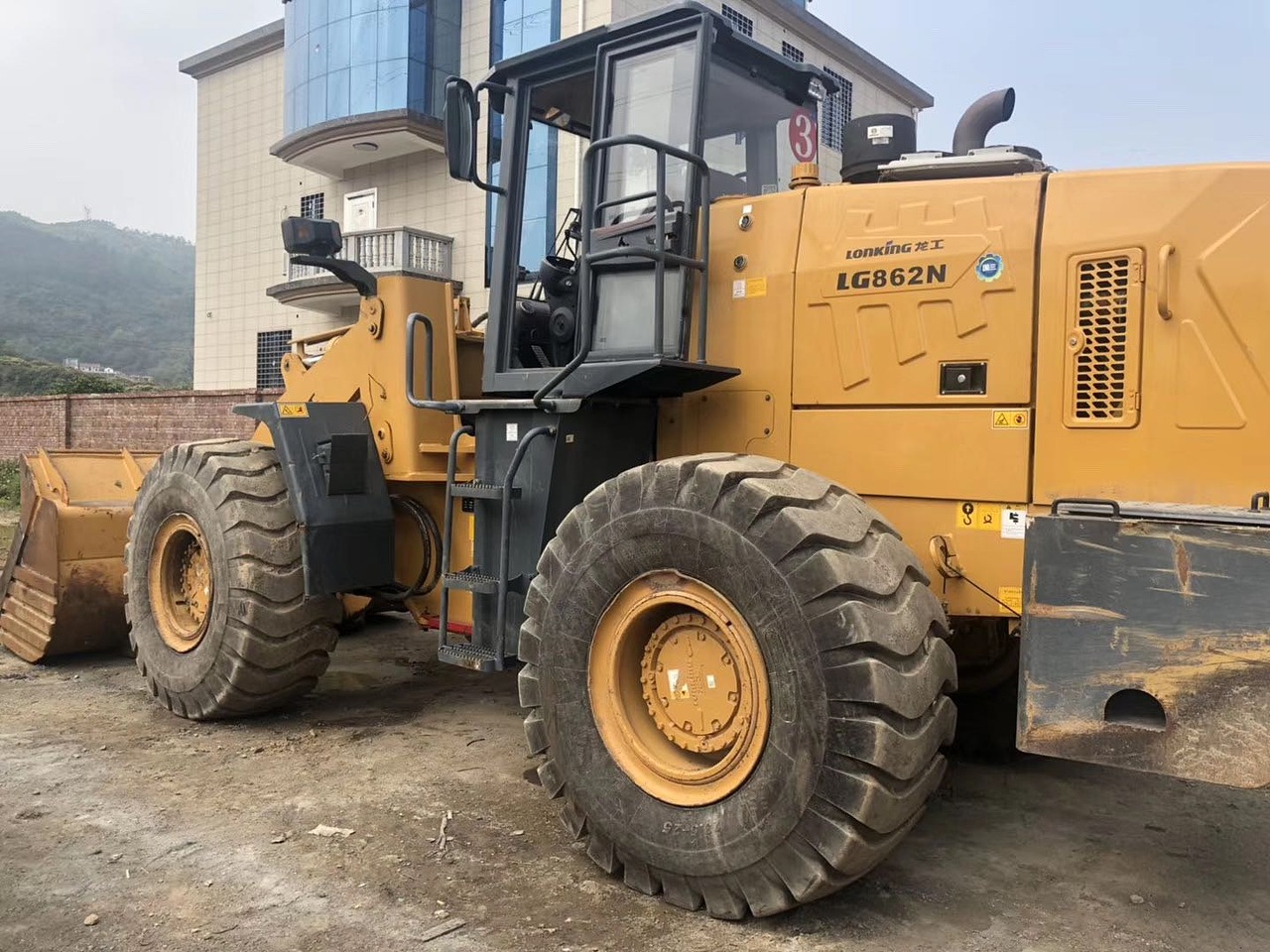 【漳州市二手龙工60以上装载机_二手龙工60以上装载机价格面议】_铲车