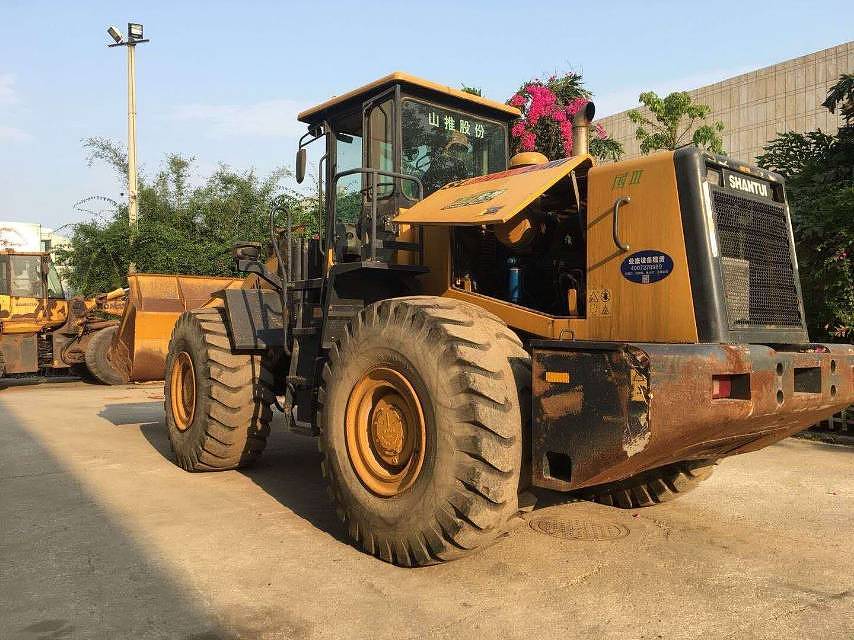 山推60以上装载机