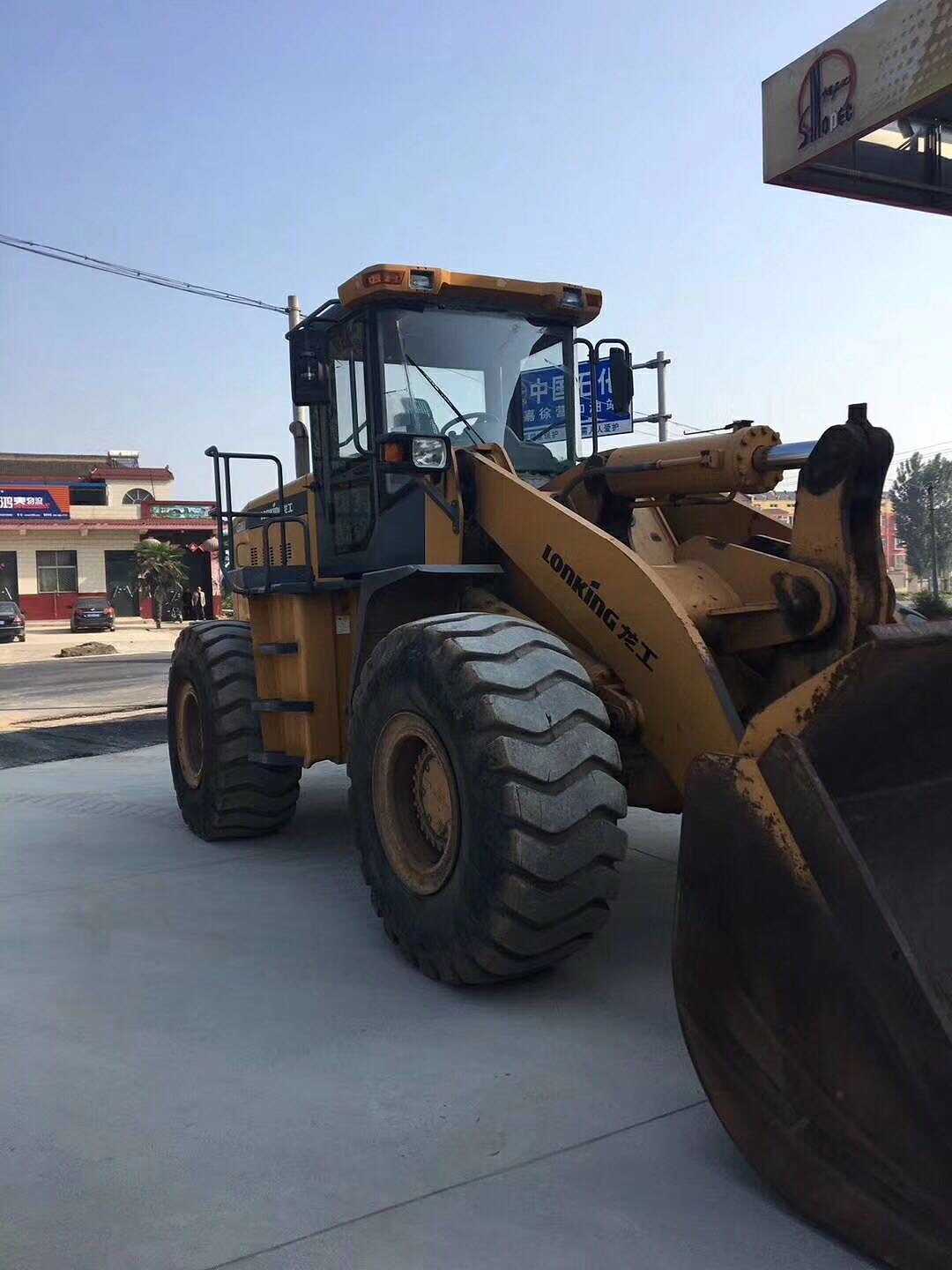 龙工60以上装载机