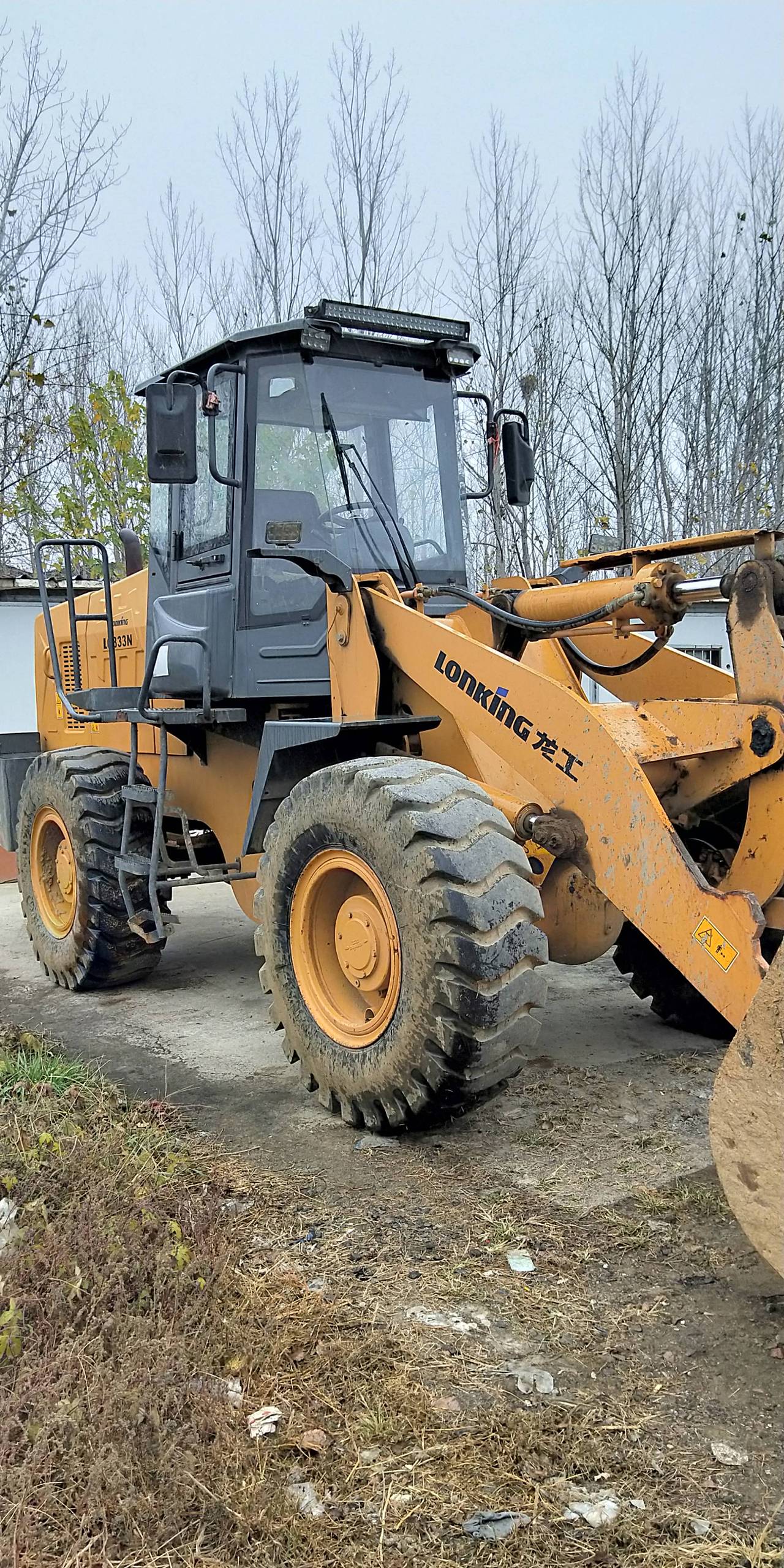 龙工833n装载机