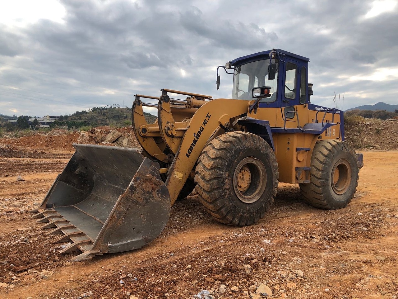 【龙岩市二手龙工850装载机_二手龙工850装载机价格7.8万】_铲车圈