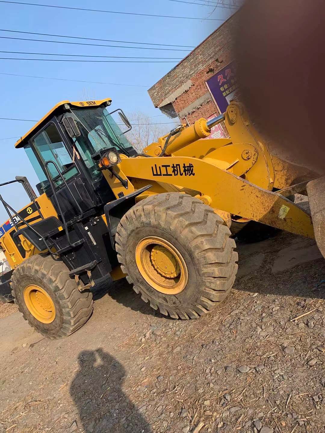 山工655d装载机