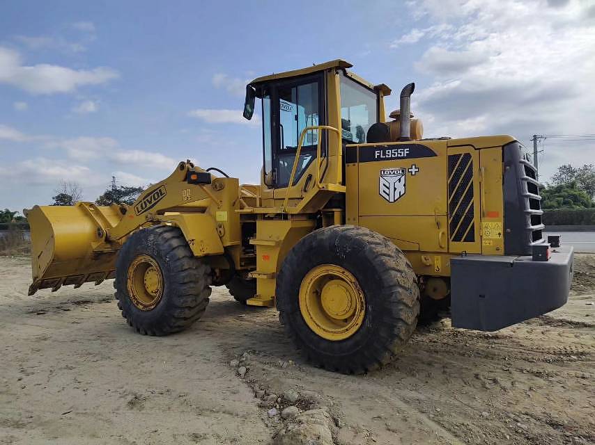 雷沃955装载机