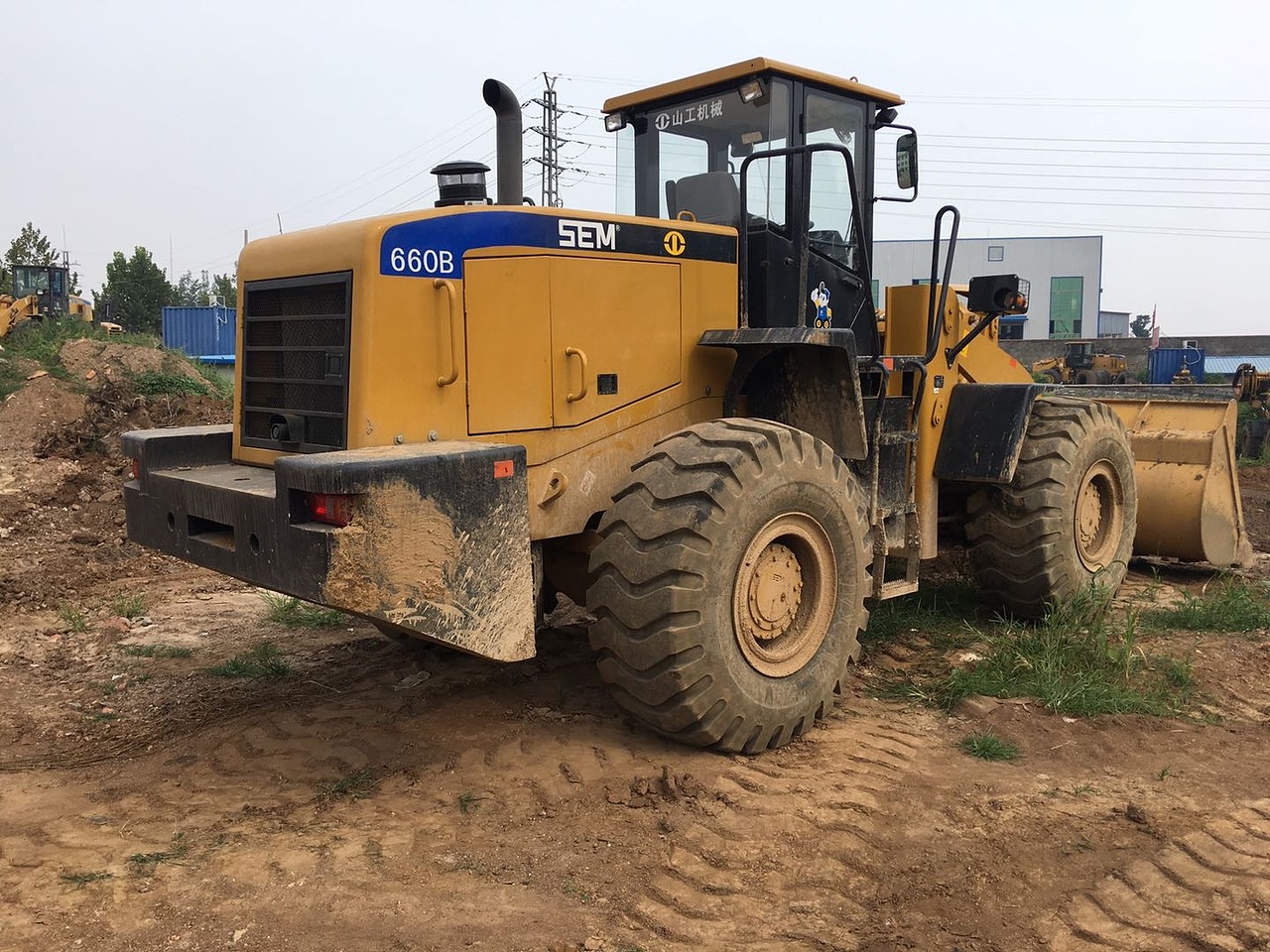 山工60以上装载机