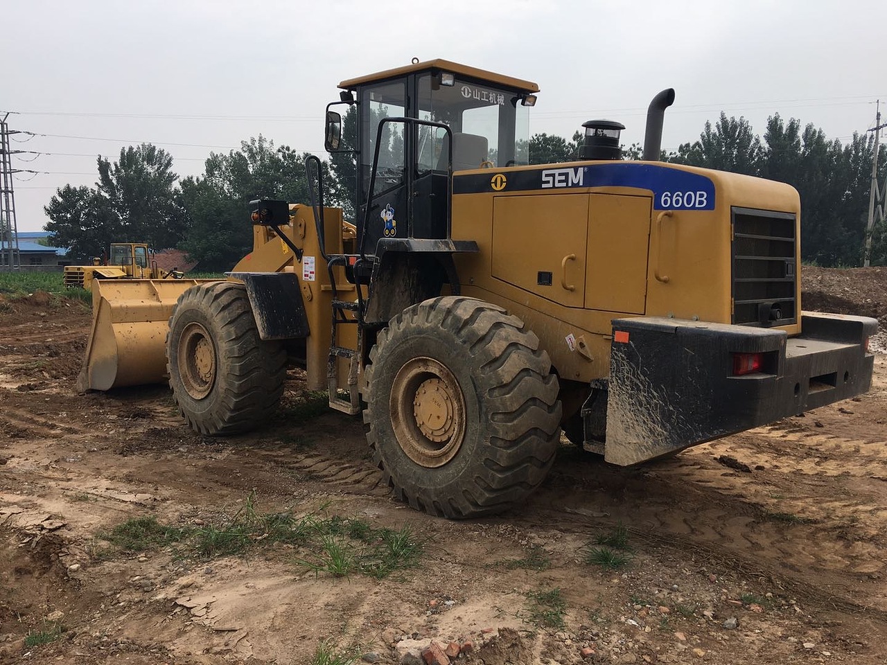 山工60以上装载机