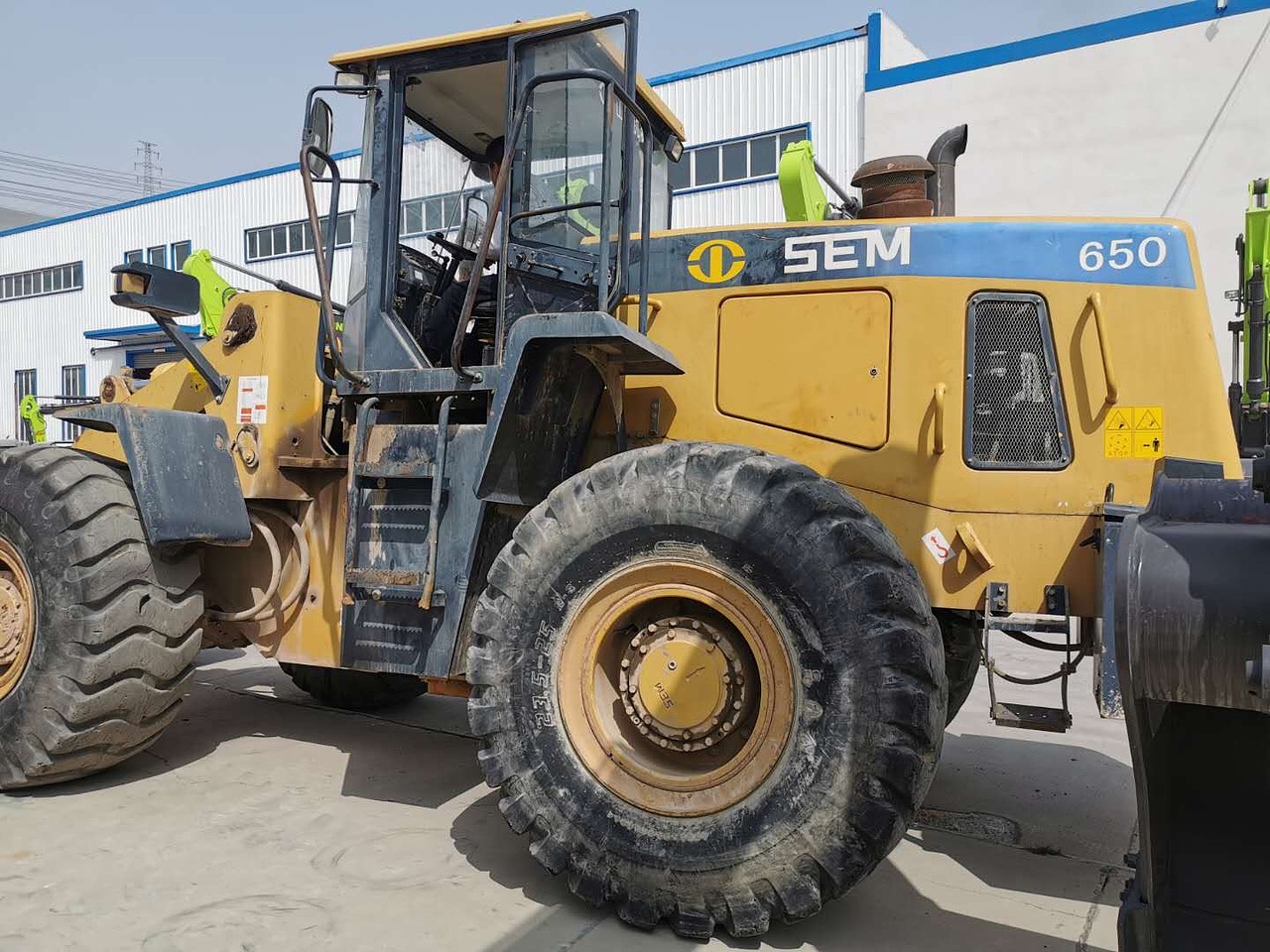 山工650装载机