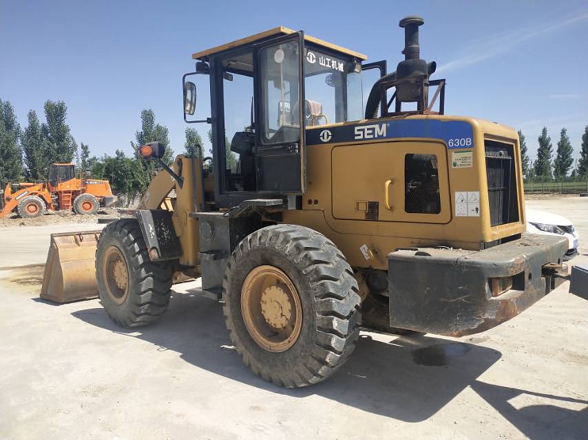 山工630b装载机