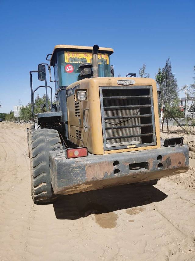 雷沃50系装载机