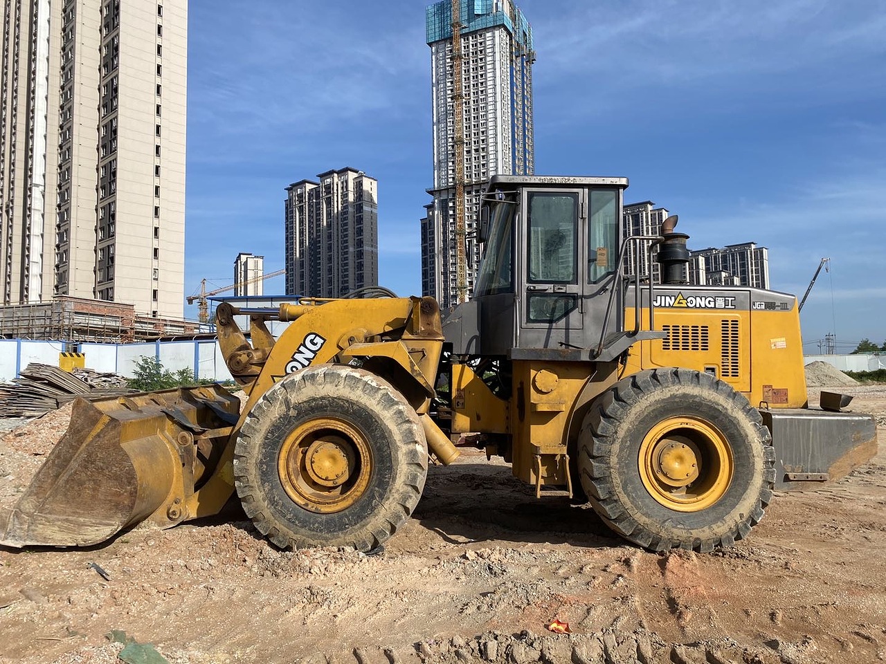 晋工50系装载机