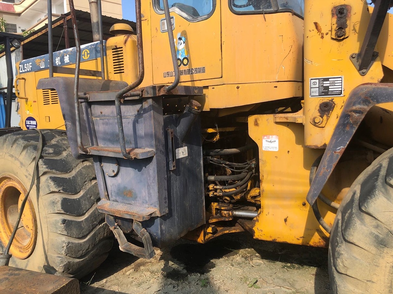 山工50f装载机