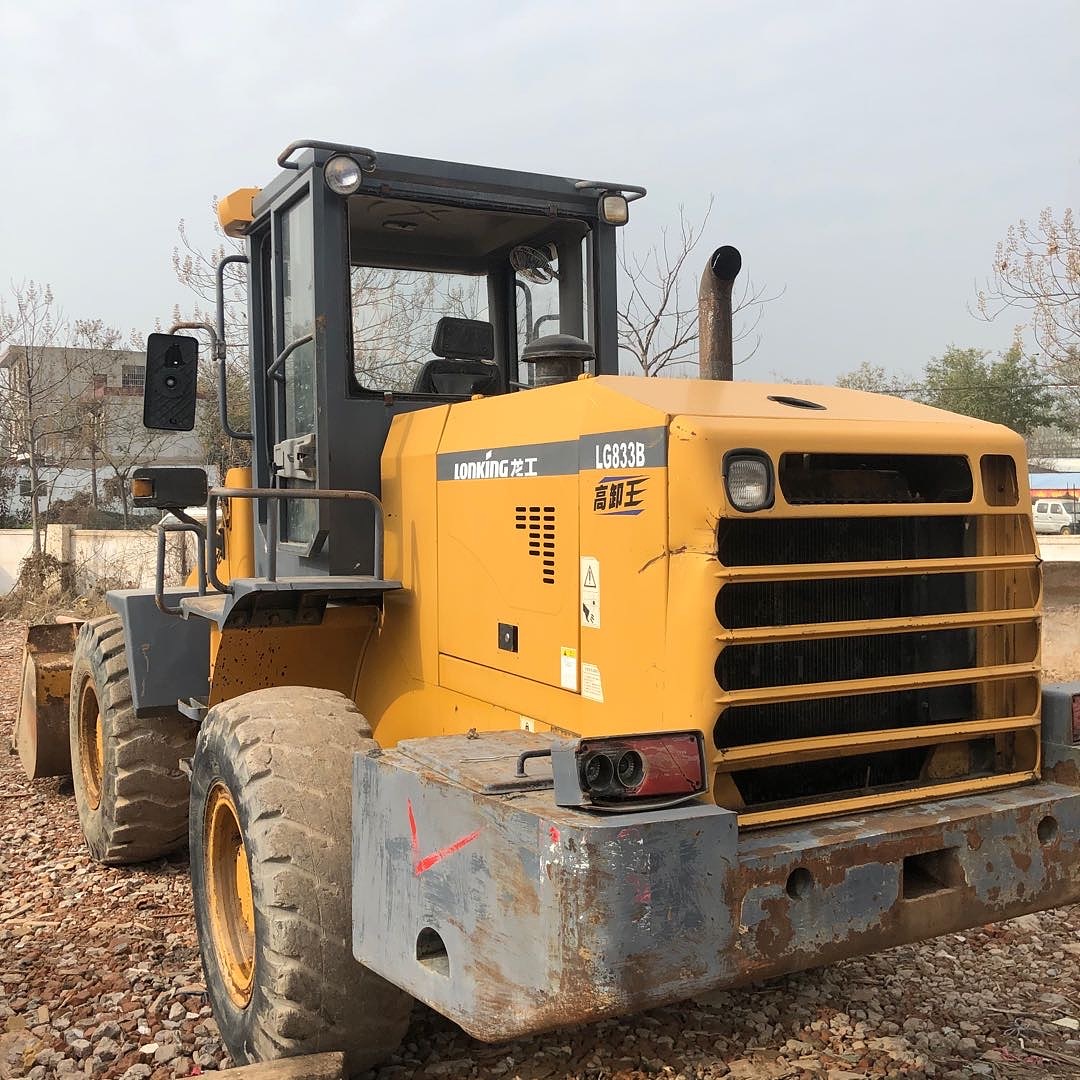 龙工833b装载机