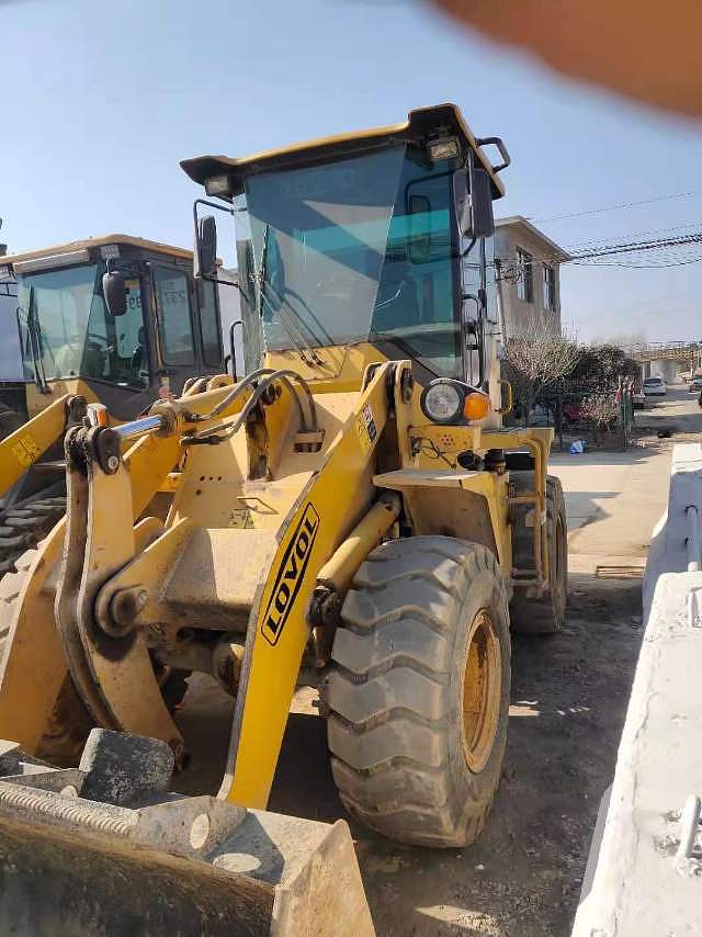 【南阳市二手雷沃20系装载机_二手雷沃20系装载机价格5.8万】_铲车圈