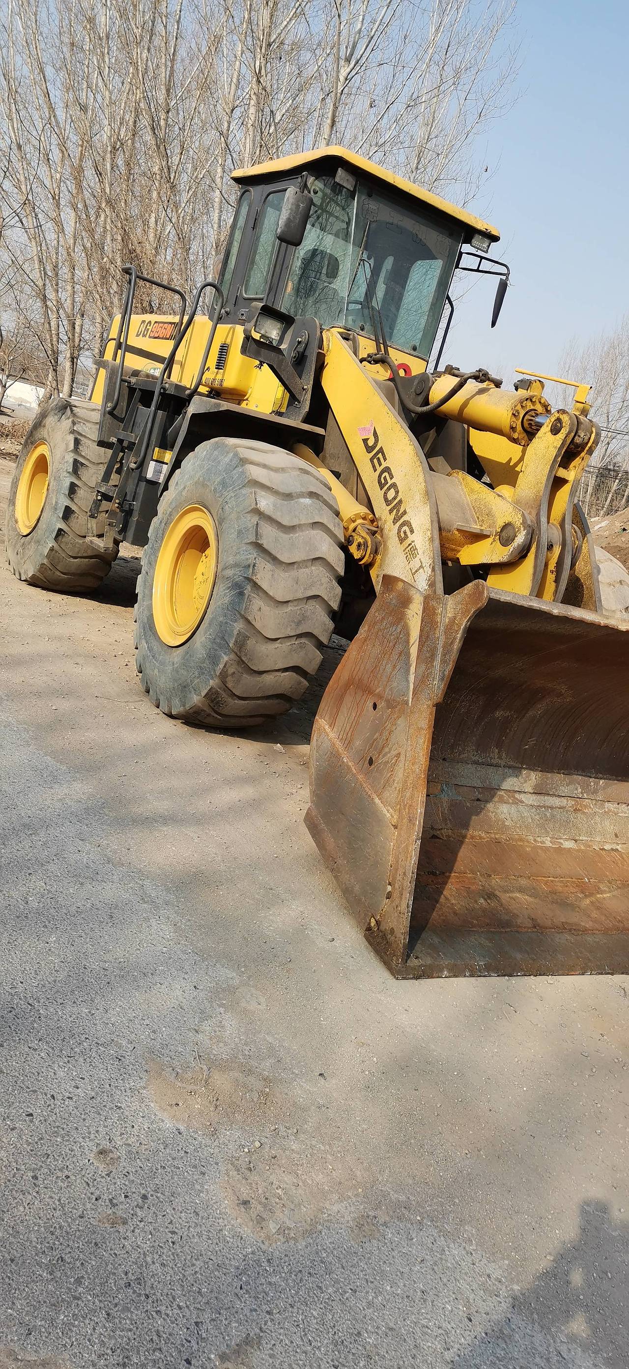 山推50系装载机