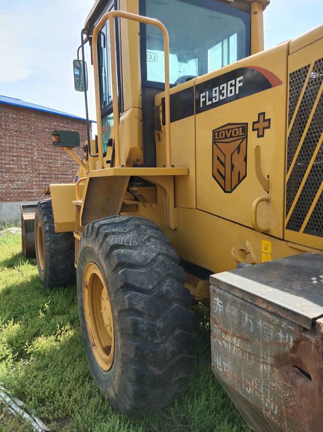 雷沃936装载机