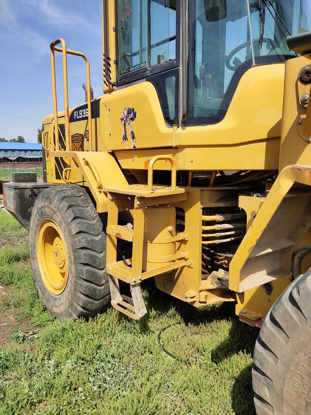 雷沃936装载机