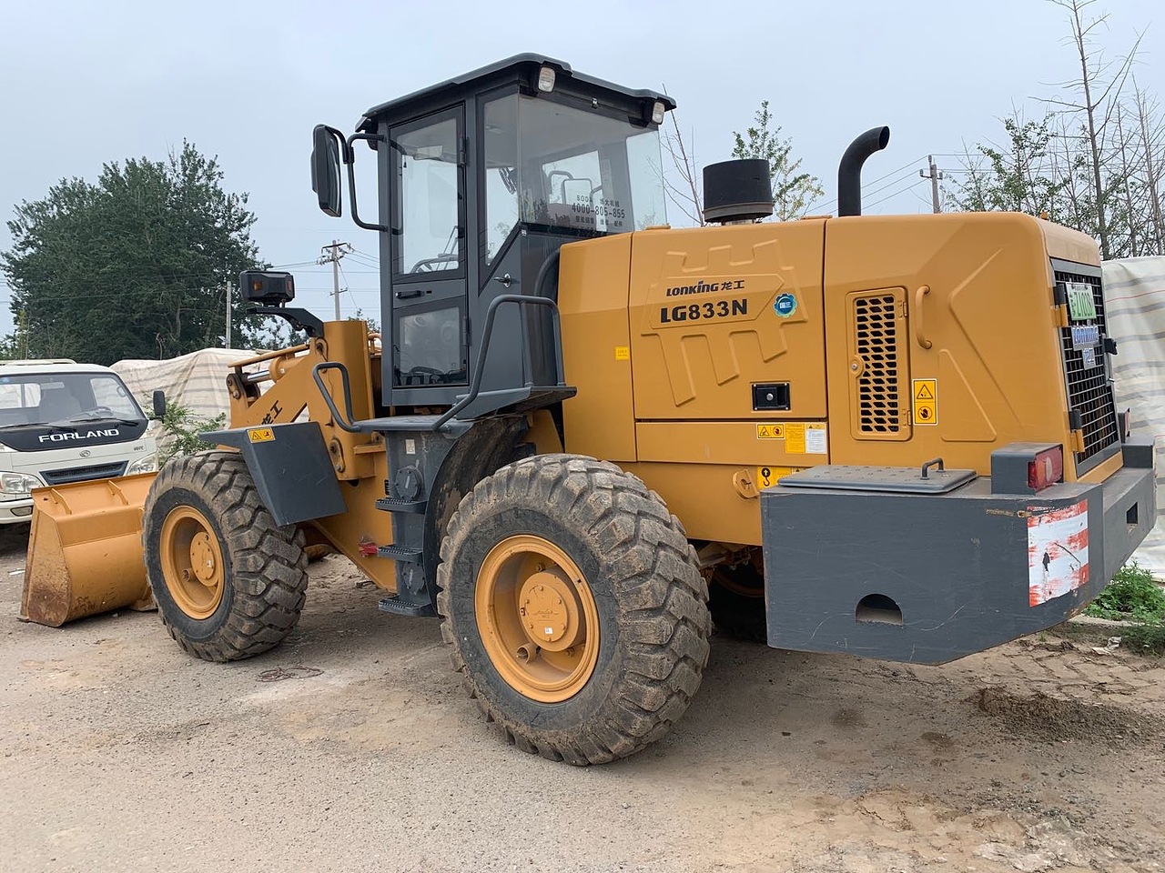 龙工833n装载机