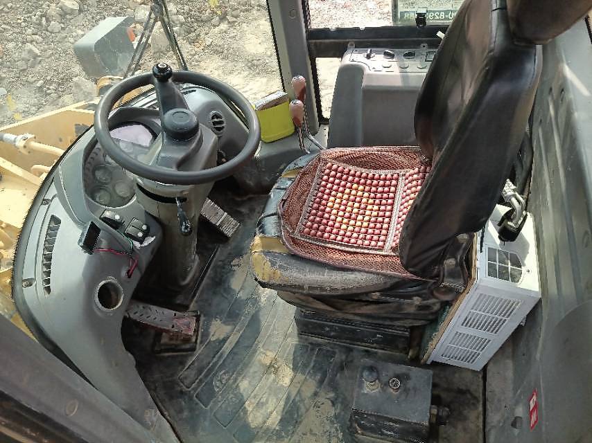 【黔南布依族苗族自治州二手雷沃956f装载机_二手雷沃956f装载机价格