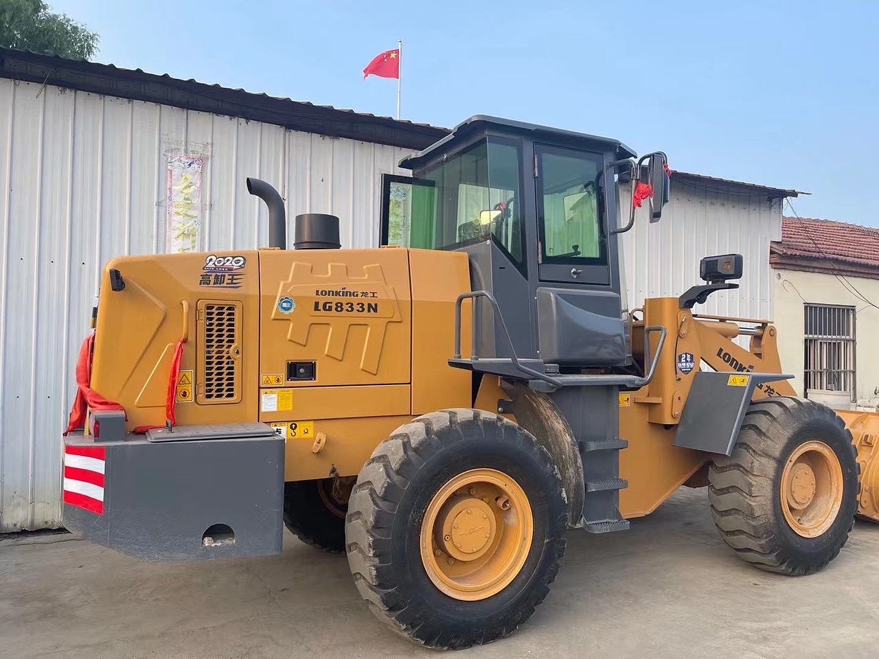 龙工833n装载机