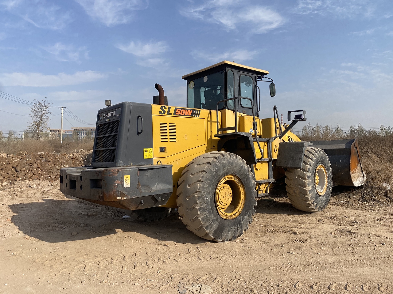 山推50系装载机