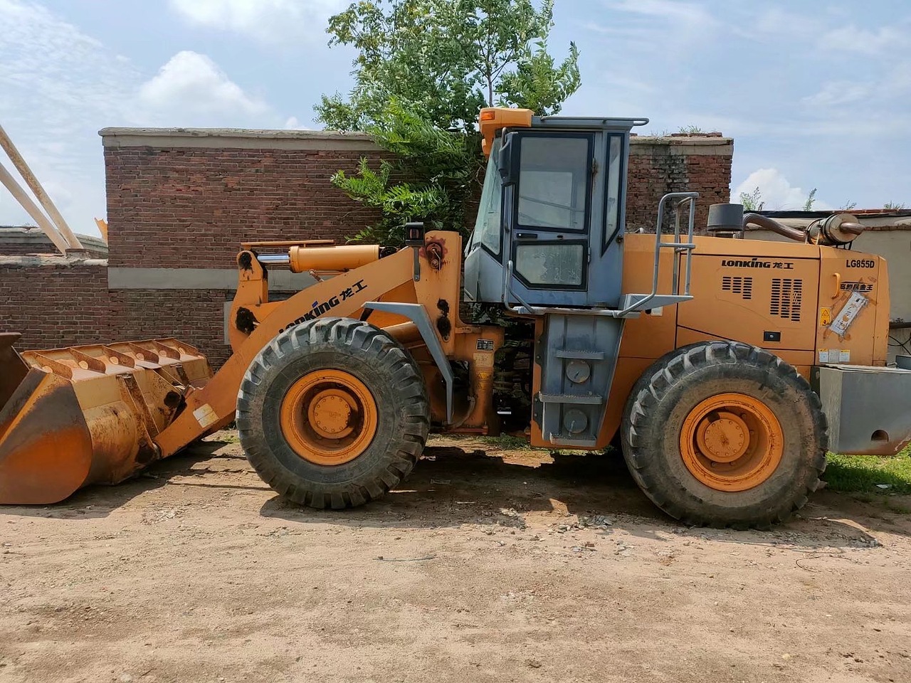 【阳泉市已售二手龙工855d装载机_二手龙工855d装载机价格面议】_铲车